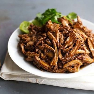Honey Glazed Crockpot Chicken Adobo - simple pantry ingredients, hardly any hands-on time, 200 calories. | https://active-trim.today